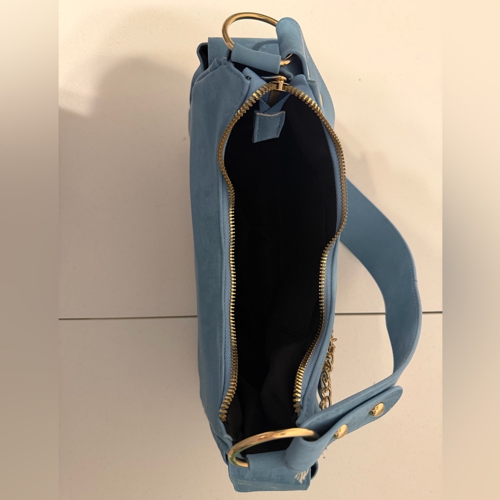 Aeropostale Light Blue Shoulder Bag with Gold Accents - Picture 6 of 9